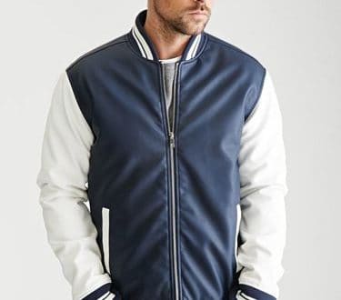 - COAT AK32
