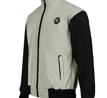 - COAT AK4
