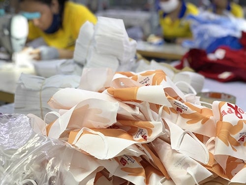 - PRODUCING ” HOPE” ANTIBACTERIAL CLOTH MASKS FOR EXPORTING TO QATAR