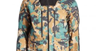 - New Men's Fashionable 100% Recycled Polyester 3 Layer Winter Breathable Waterproof Down Jacket