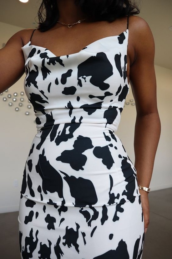 The cow neckline