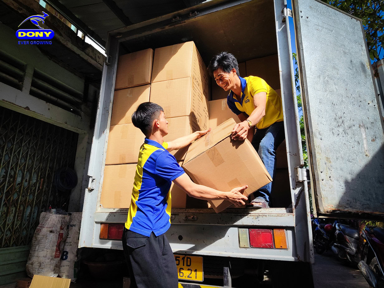 - Exporting Nearly 200.000 Hats To The US Market In The First Days Of The New Year