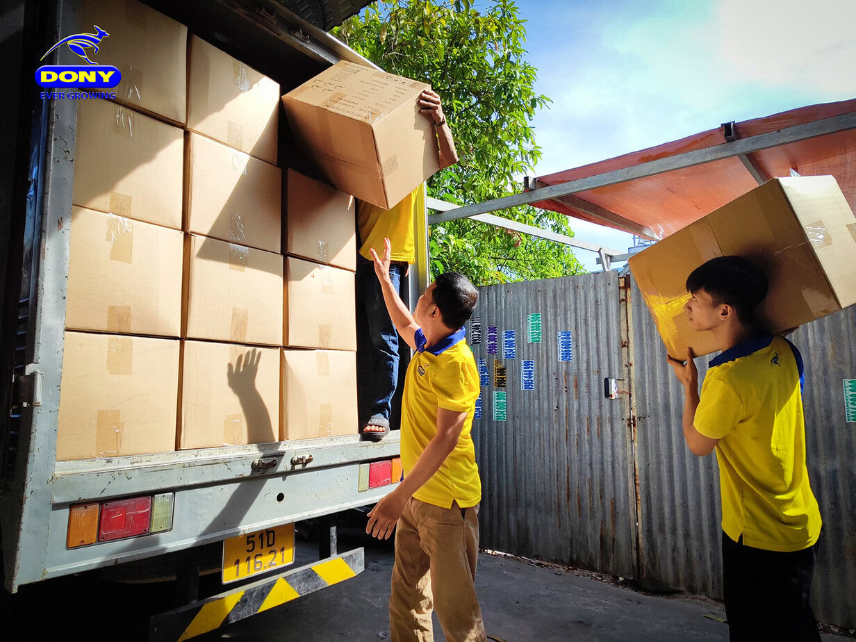 - Exporting Nearly 200.000 Hats To The US Market In The First Days Of The New Year