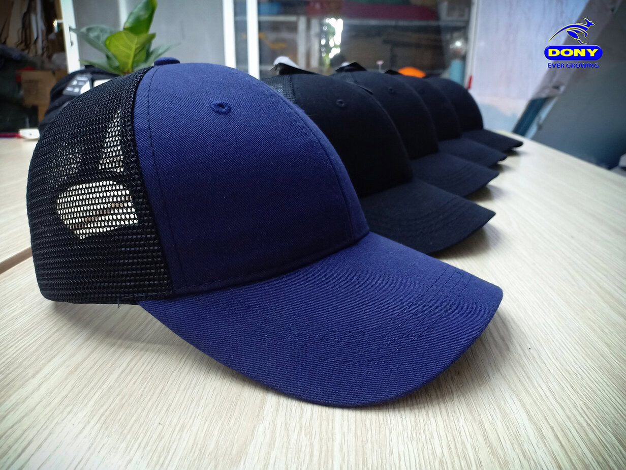 - Exporting Nearly 200.000 Hats To The US Market In The First Days Of The New Year