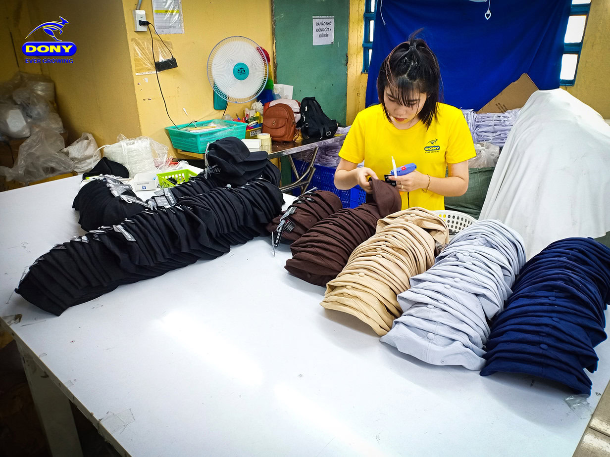 - Exporting Nearly 200.000 Hats To The US Market In The First Days Of The New Year