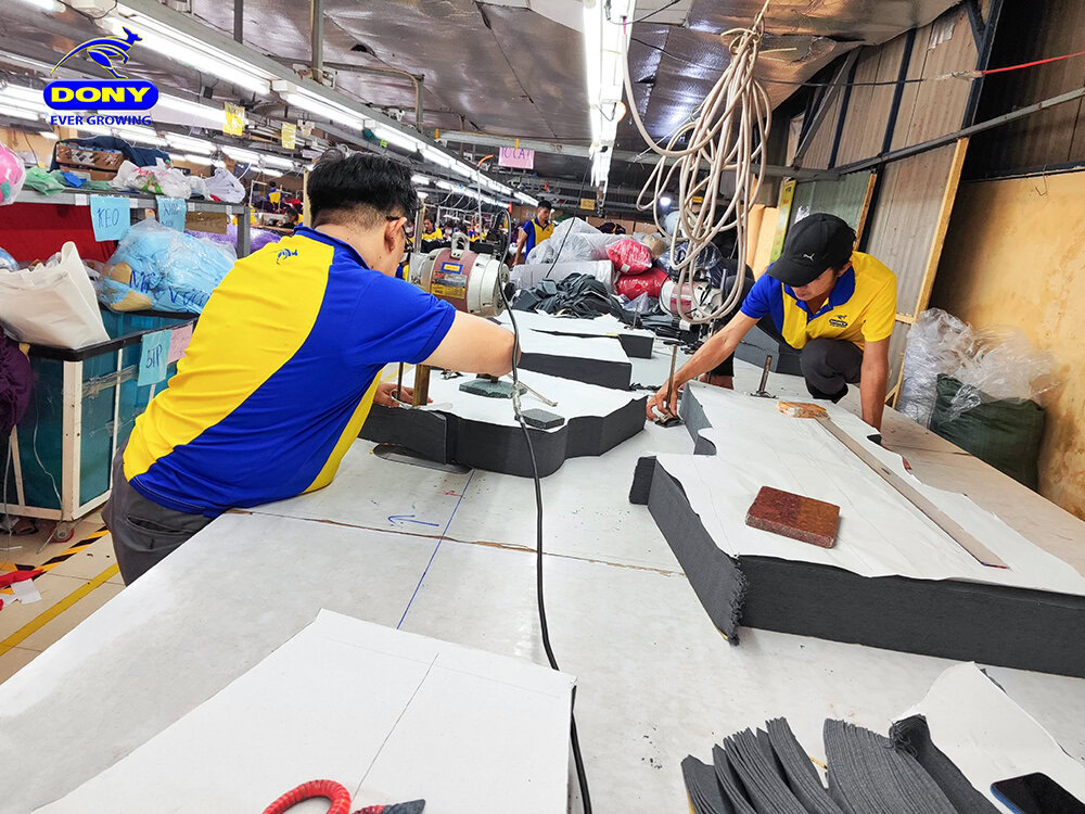 - Accessing Russian Market With The Huge Order 45,000 Polo Shirts Before The New Year