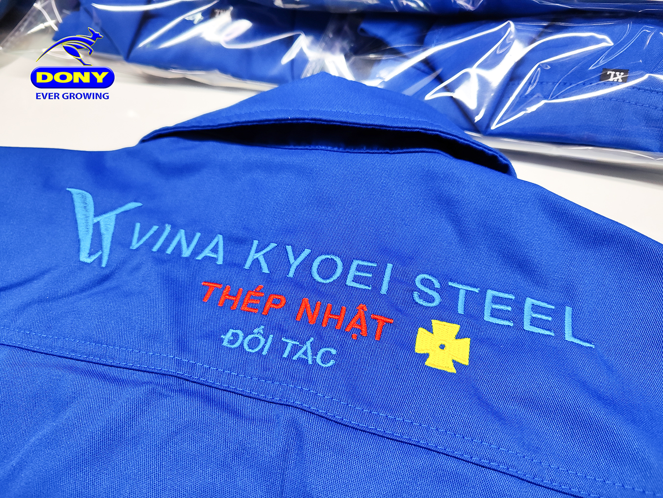 - NOT JUST T-SHIRTS — DONY DELIVERS TOP-QUALITY PROTECTIVE WORKWEAR AS ALWAYS! - NOT JUST T-SHIRTS — DONY DELIVERS TOP-QUALITY PROTECTIVE WORKWEAR AS ALWAYS!